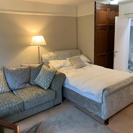 Debbie'S Digs Hotel Ашфорд Екстериор снимка