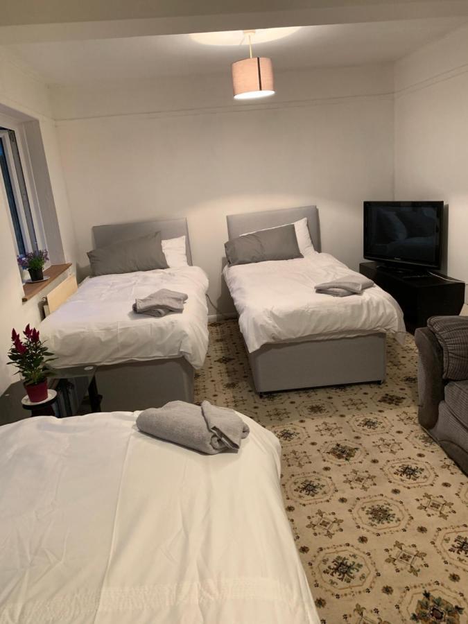 Debbie'S Digs Hotel Ашфорд Екстериор снимка